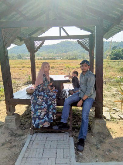 I nominate my friend for a new car seat