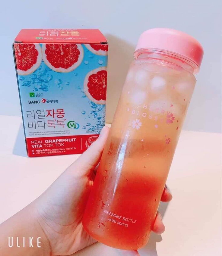 ☘☘TRÀ BƯỞI GIẢM CÂN☘☘       ???VITAMIN??? Nhất Dáng, Nhì Da, Thứ Ba Khuôn Mặt " Là Quan Niệm Về Vẻ Đẹp Toàn Diện Của Phụ Nữ Chúng Ta.      Hộp 30 Gói : ?Nước ép 99.9% từ bưởi  Cách Dùng: Với 1 cốc nước pha ( Nếu bạn muốn bỏ nước đá vào )đơn giản có ngay l