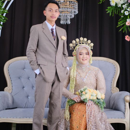 vhania indah dwi lestari emiliya profile icon