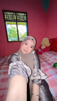 Sri Santi Sugiarti profile icon