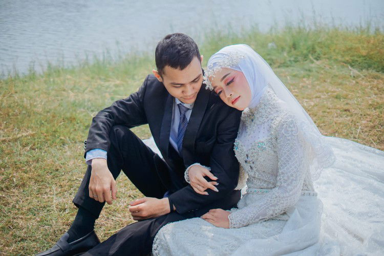 Siti Supriatin profile icon