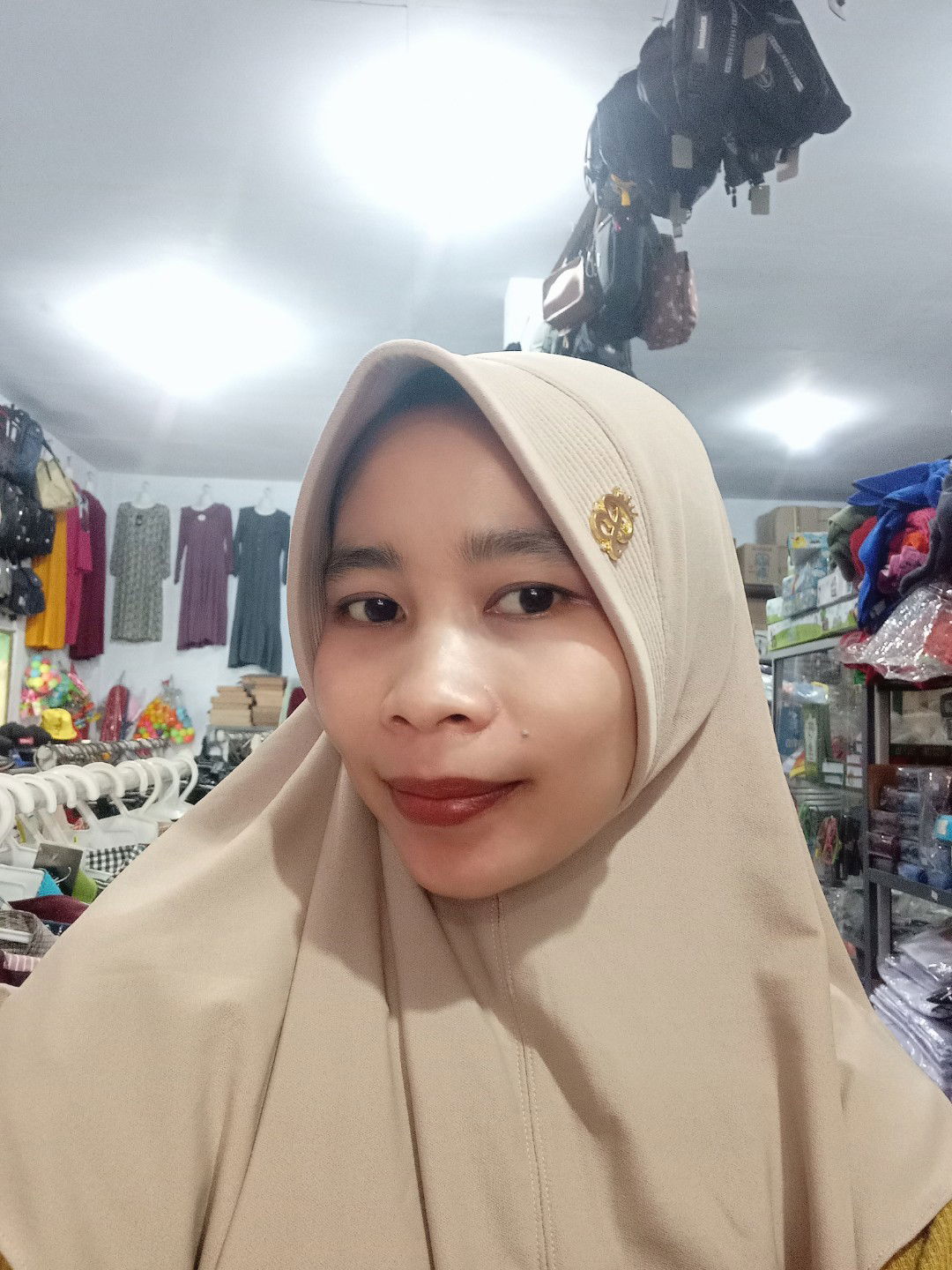 Atin Riningsih profile icon