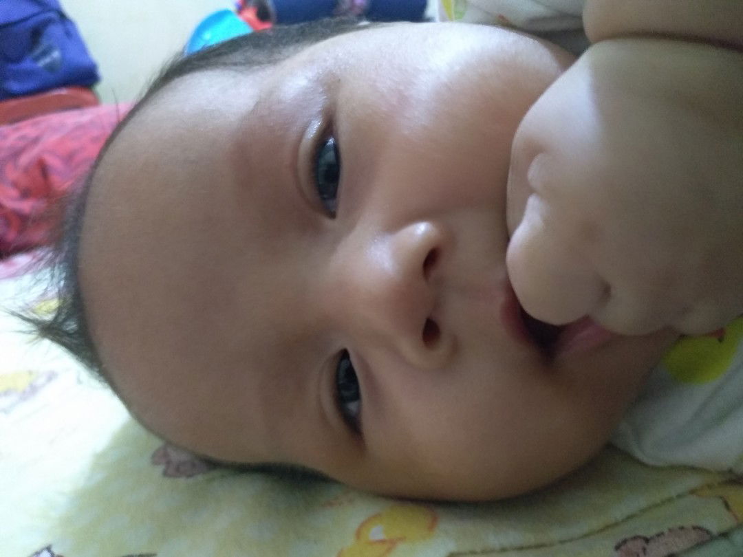 mulai gigit-gigit sambil nen