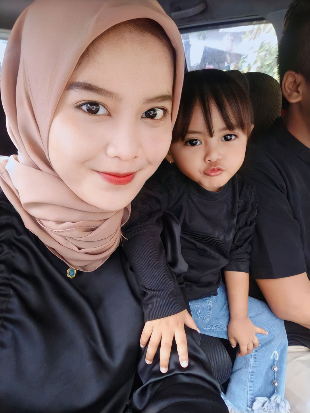 mamahAdiba profile icon