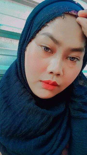 Diyanti Solikha profile icon