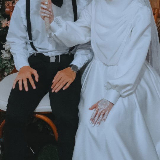 Hesti Nr profile icon