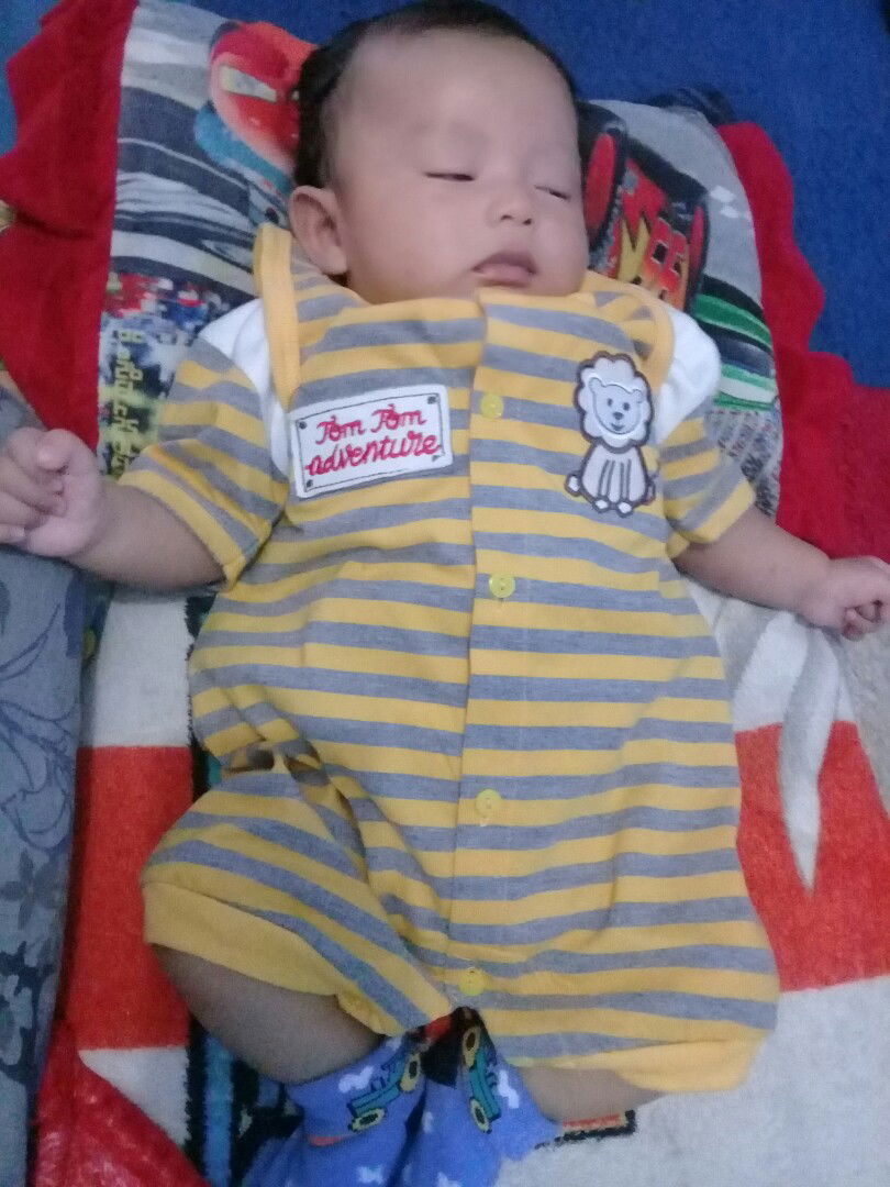 Bayi tengkurep