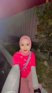 Izzah Unicorn profile icon