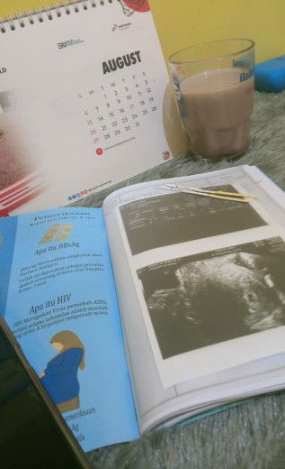 Debby Putry Monica  profile icon