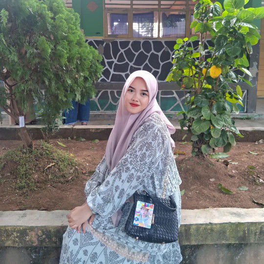 Cici Muzna Fadilah profile icon