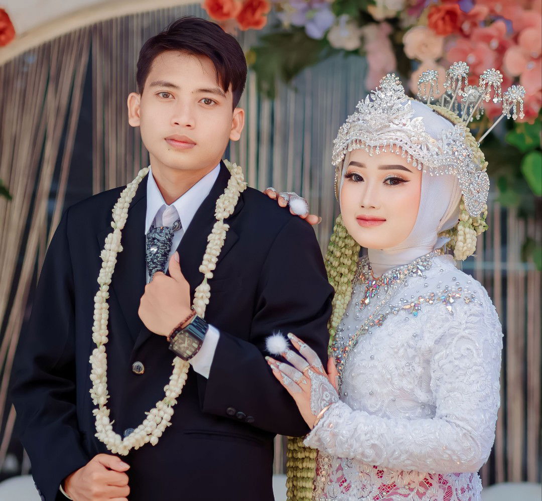 Indah Sarrie profile icon