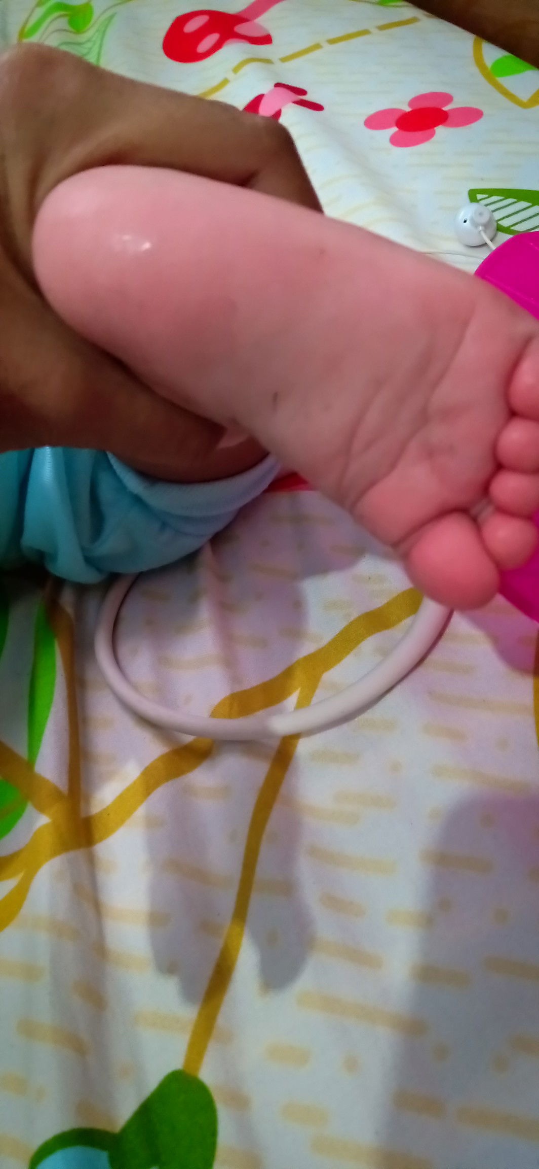 kaki tangan bayi basah keringat