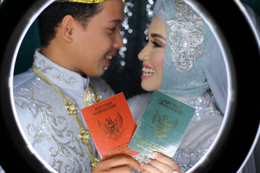 Nur Wahdaniyah profile icon