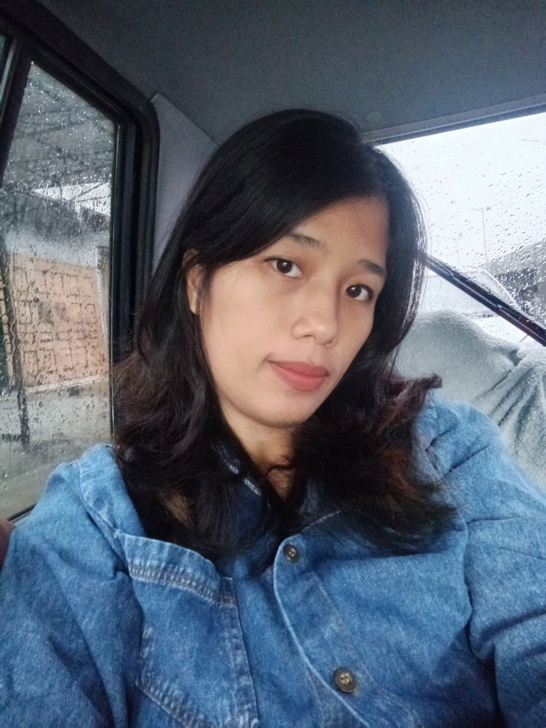 Ester Paroki Damanik profile icon