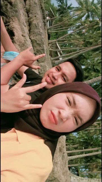 Sar'ah & Muslim profile icon