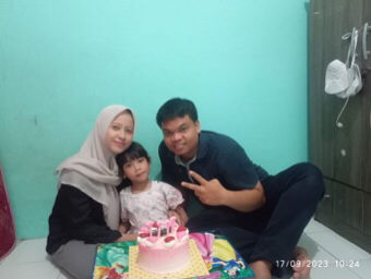 oktavia dewi arta profile icon