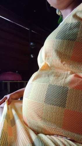 benar ngak sih perut hamil 8 bulan kayak gitu