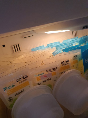 baby Glenn berbagi ASI