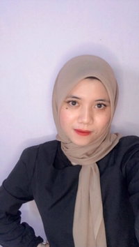 Evi Yulli profile icon