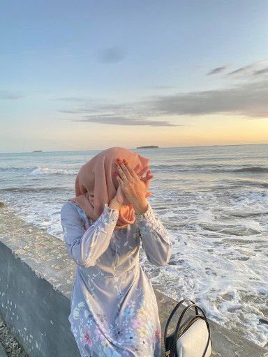 Indah sri Safitri profile icon