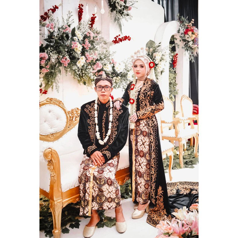 Tri Yuni profile icon