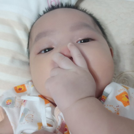 น้อง 4 เดือนไม่อึเป็นอาทิตย์