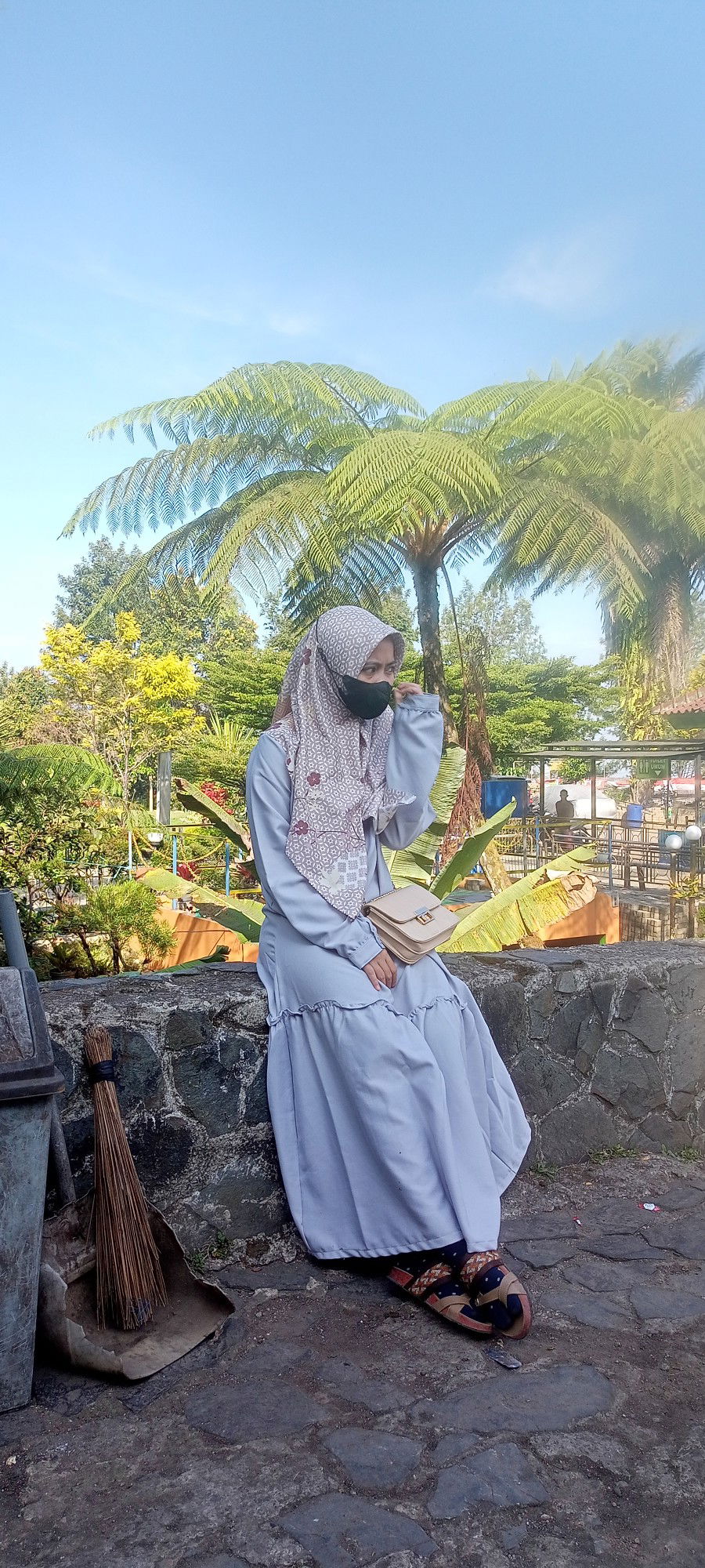 Tina Rasti Rania putri  profile icon