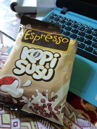 makan Permen Kopi