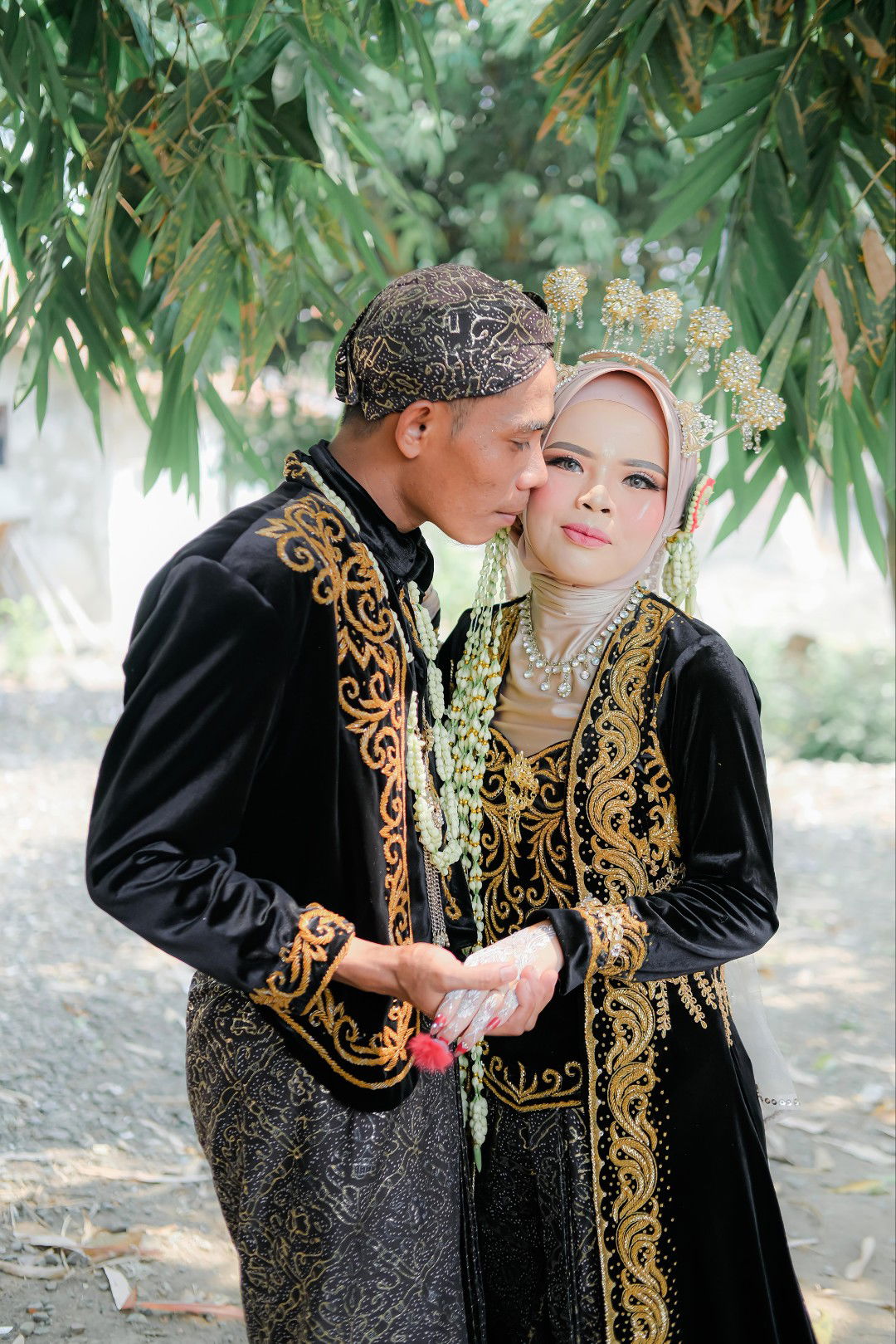 Laras Nurmalika profile icon