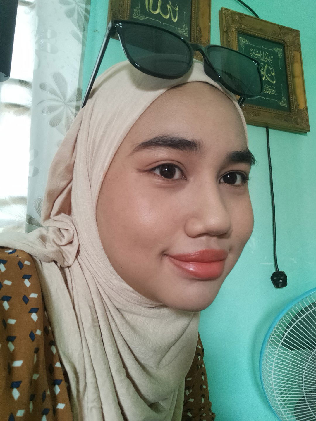 Nur hawani profile icon