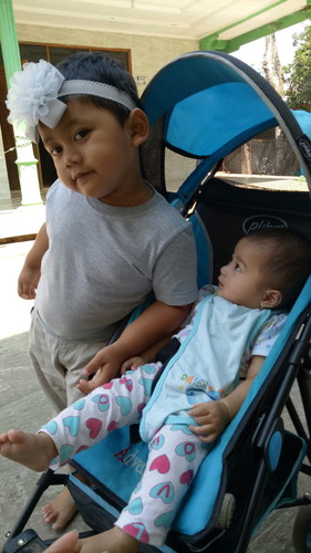 Membawa stroller ke kabin pesawat