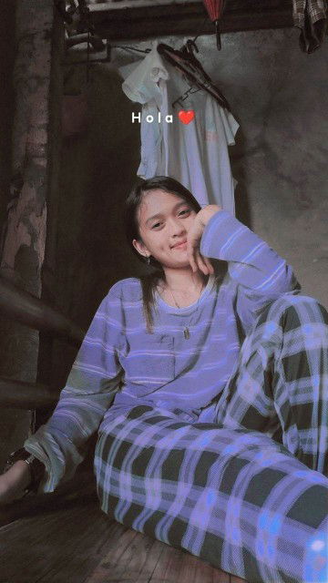 Rona Aquino profile icon