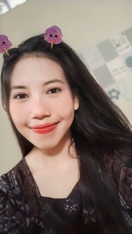 Nurinay profile icon