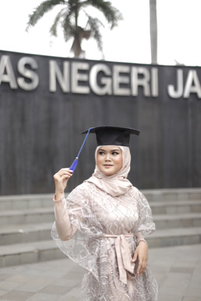 Dina Yuliana profile icon