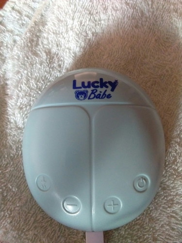 เครื่องปั้มนม