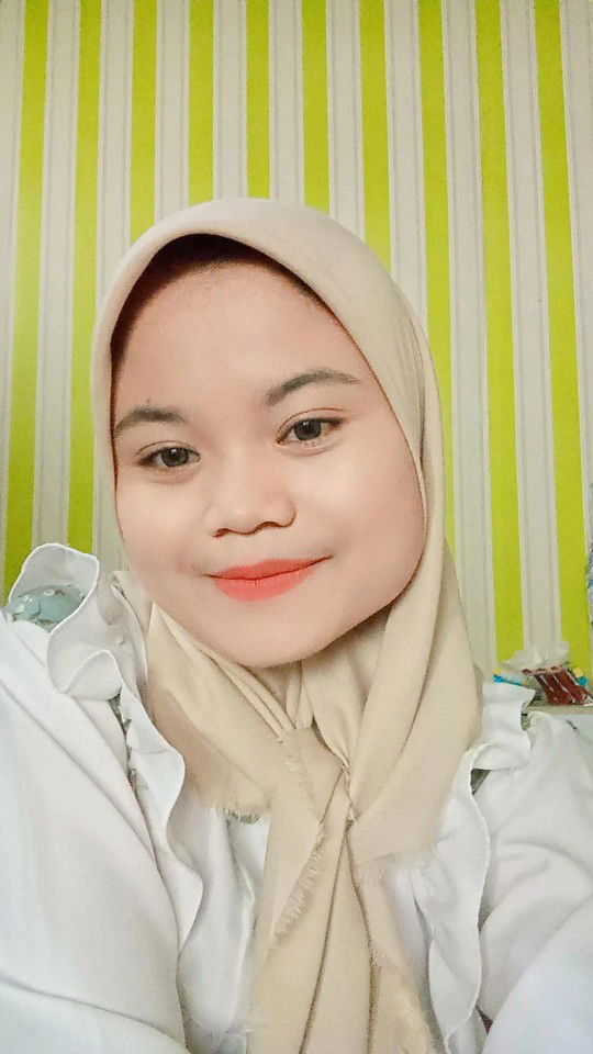 Isti Nurhayah profile icon