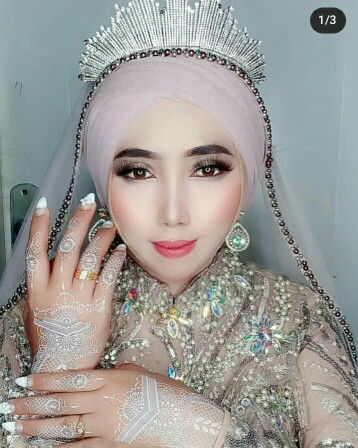 Christina Dewi profile icon