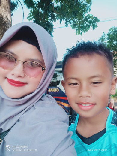 Cute Mommy profile icon