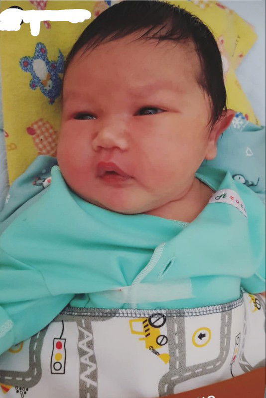 Alhamdulillah baby pertama ku sudah lahir