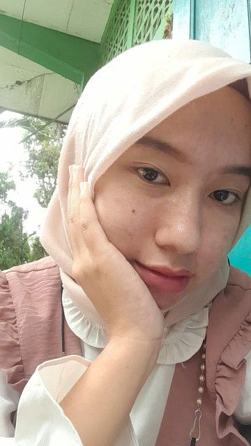 Tri Wahyuningsih profile icon