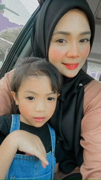 Raja noor elliza profile icon