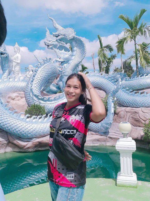 Yanisa Pimthong profile icon