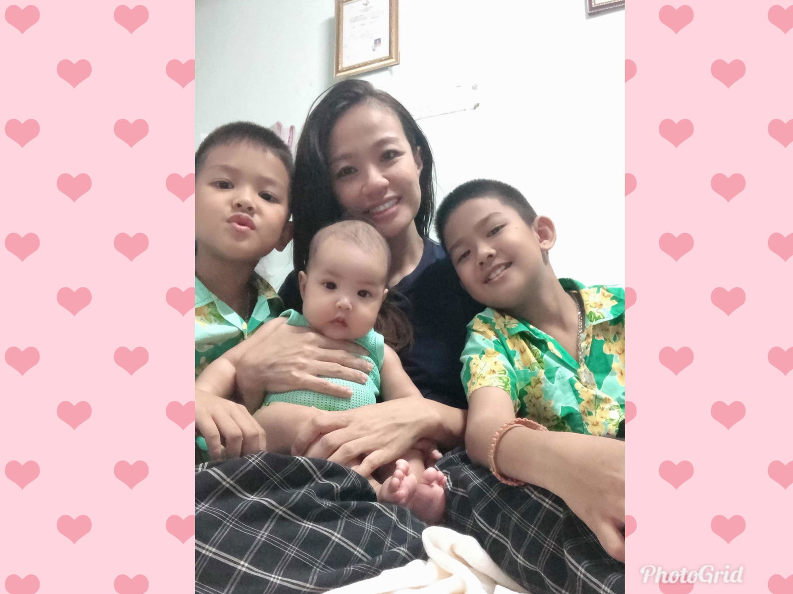 แม่แอมลูก3? profile icon