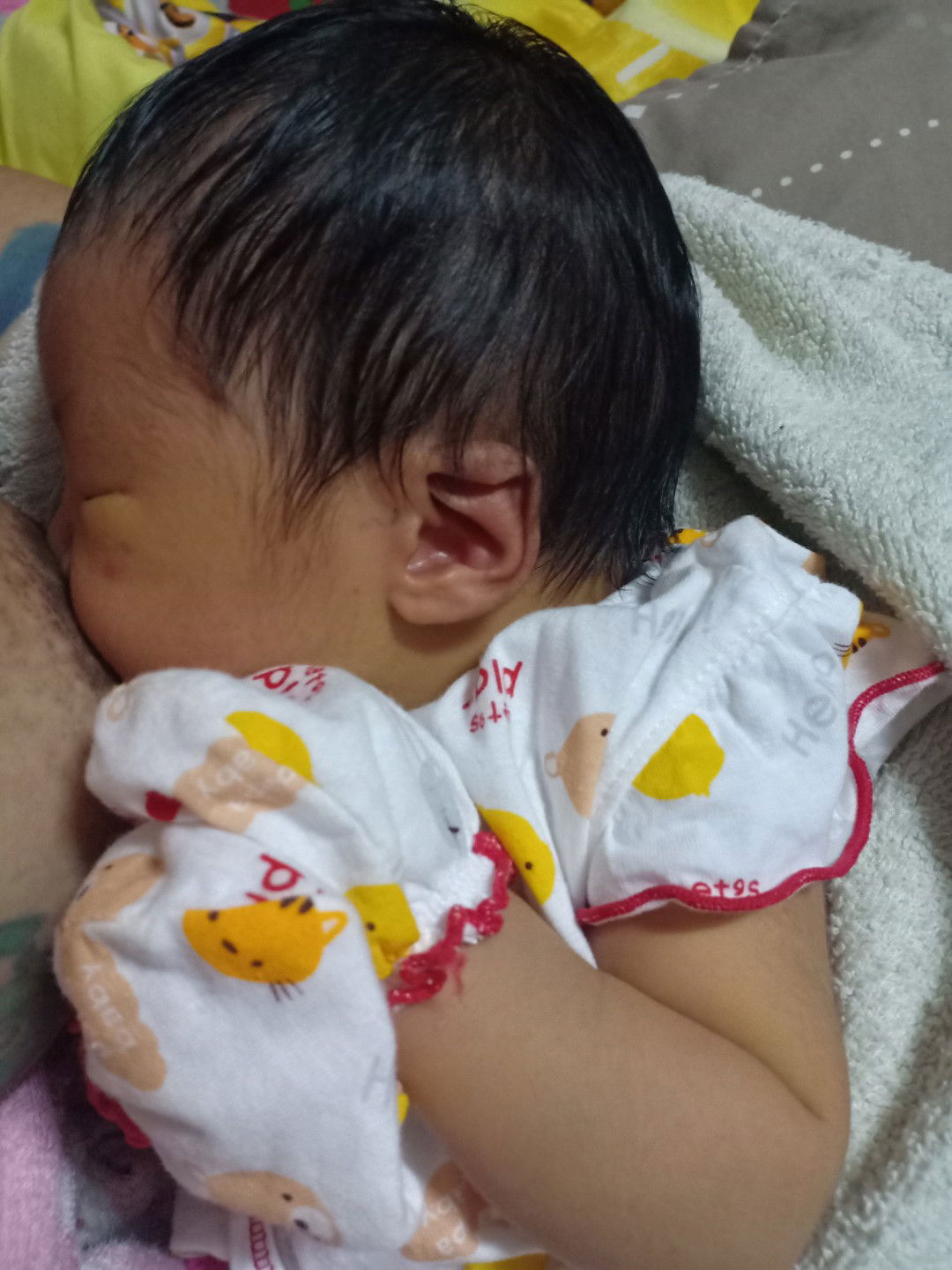 ลูกตัวเหลือง