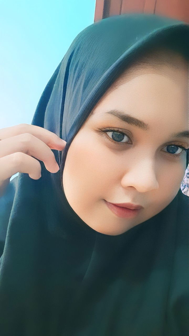 Shella Anjely profile icon