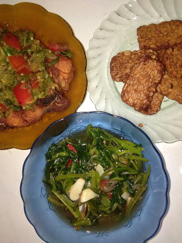 dh 4 bulan makan kok jdi kurang selera