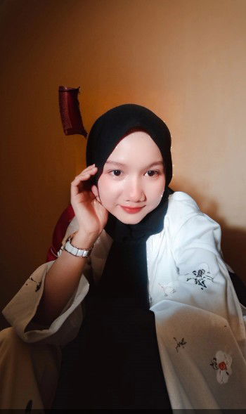 Novia santika profile icon