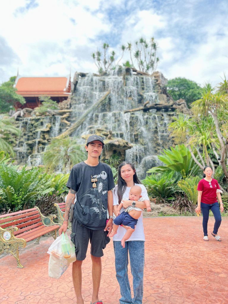 AumToon Sky profile icon