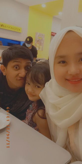 Syavira Dila profile icon