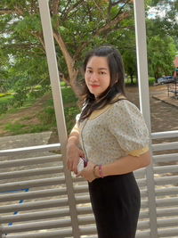 nantaporn L profile icon